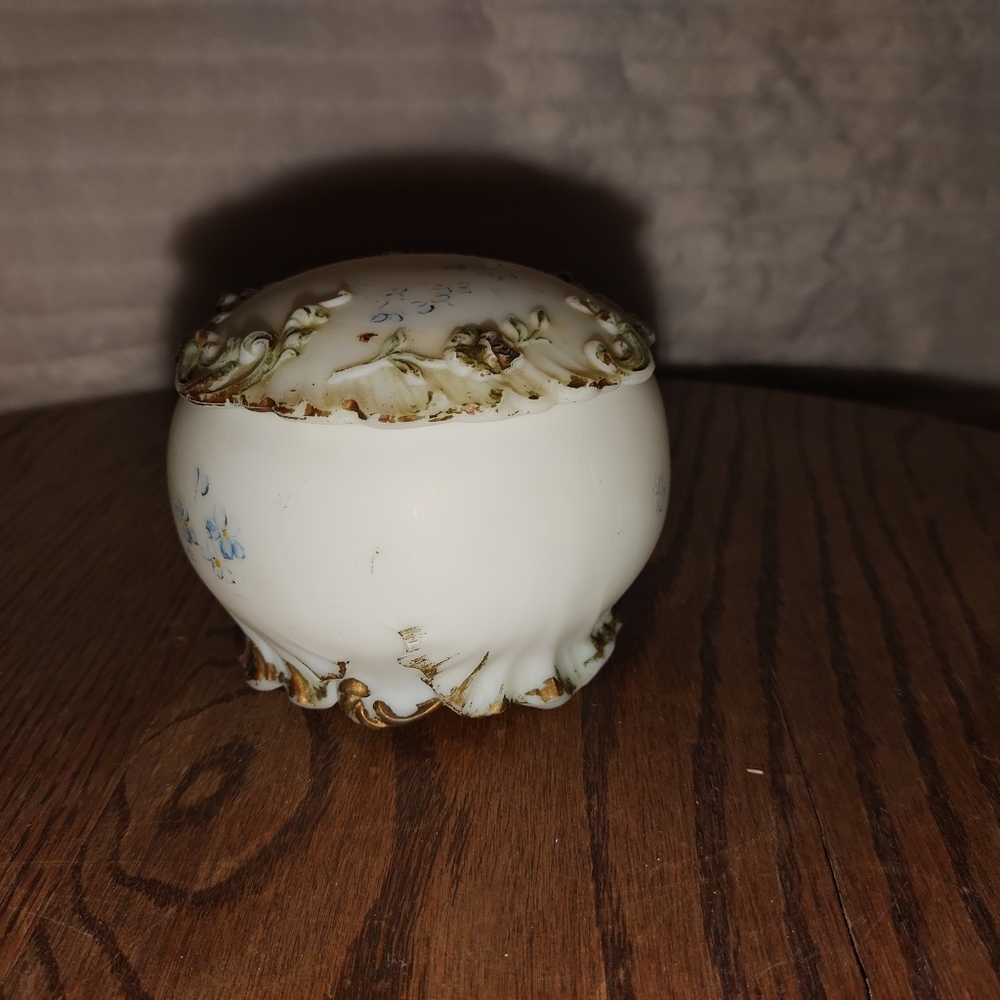 Vintage Milk Glass Vanity Dish - Picture 7 of 8